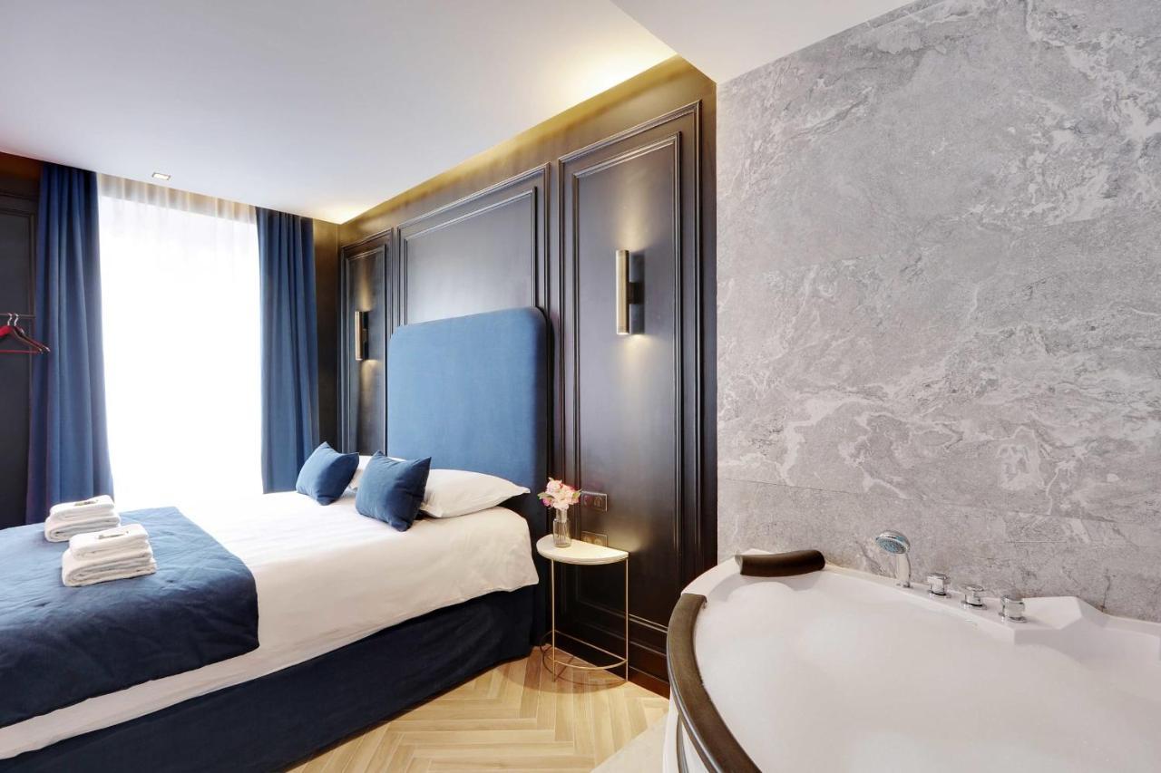 Couples Getaway Unit With Jacuzzi - City Center París Exterior foto